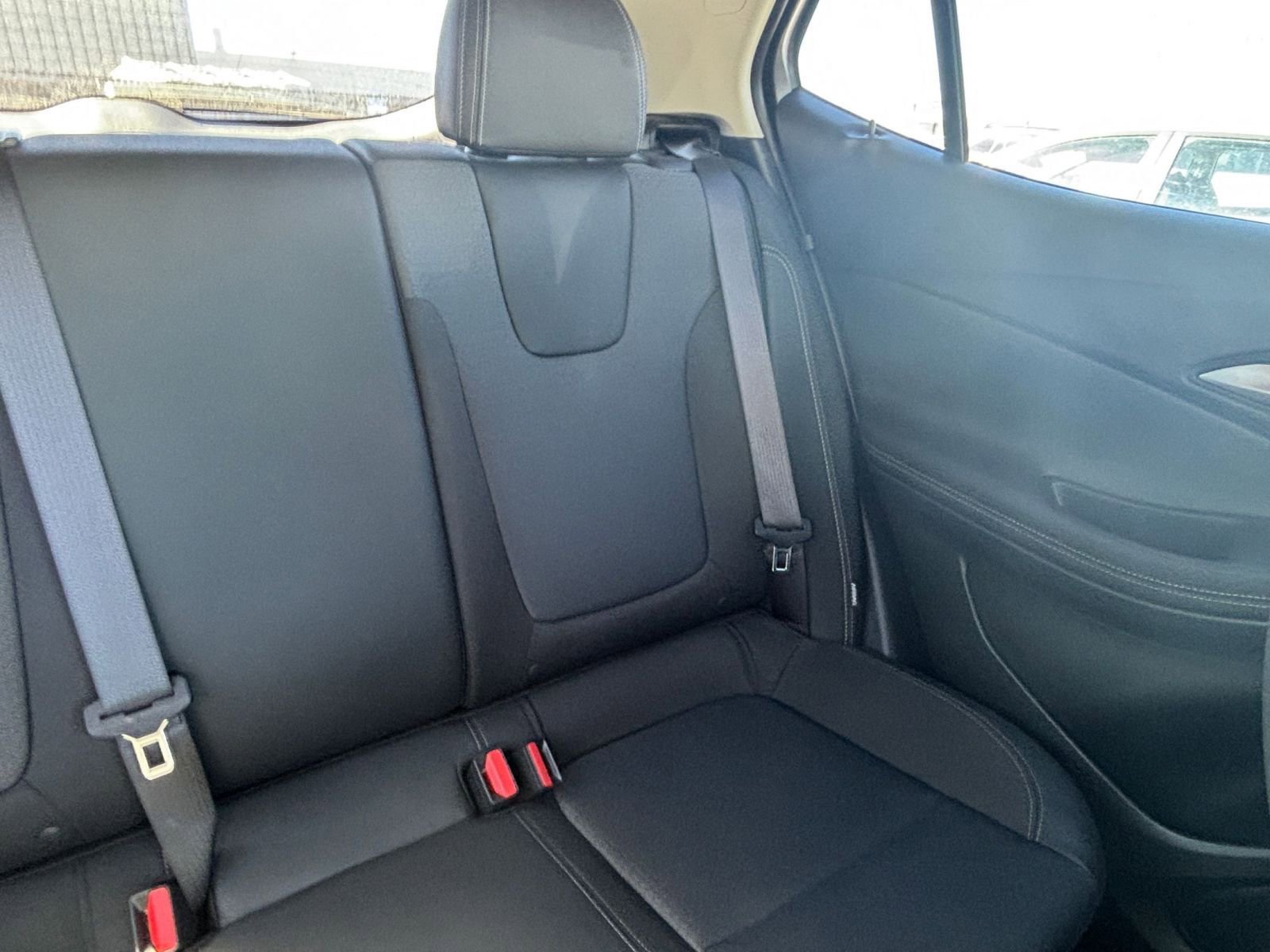 Thumbnail: 2025 Buick Encore GX - 34