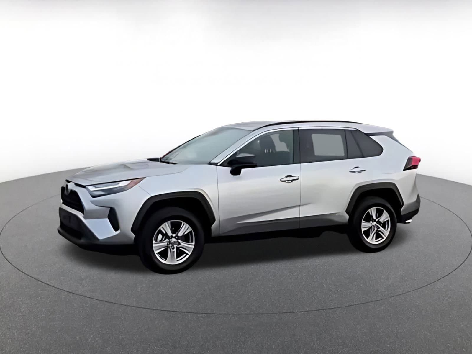 Thumbnail: 2025 Toyota RAV4 - 11