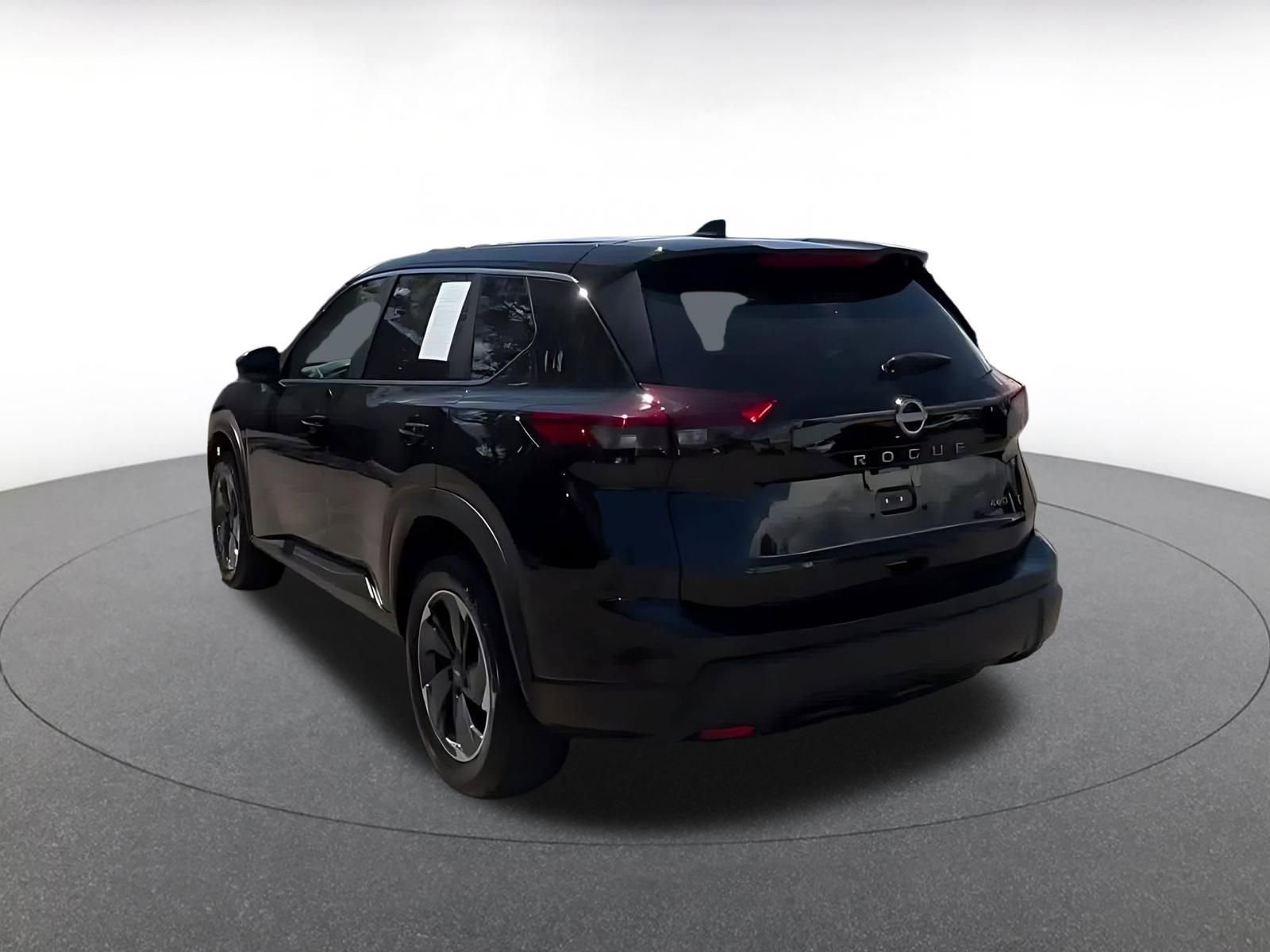 Thumbnail: 2025 Nissan Rogue - 11