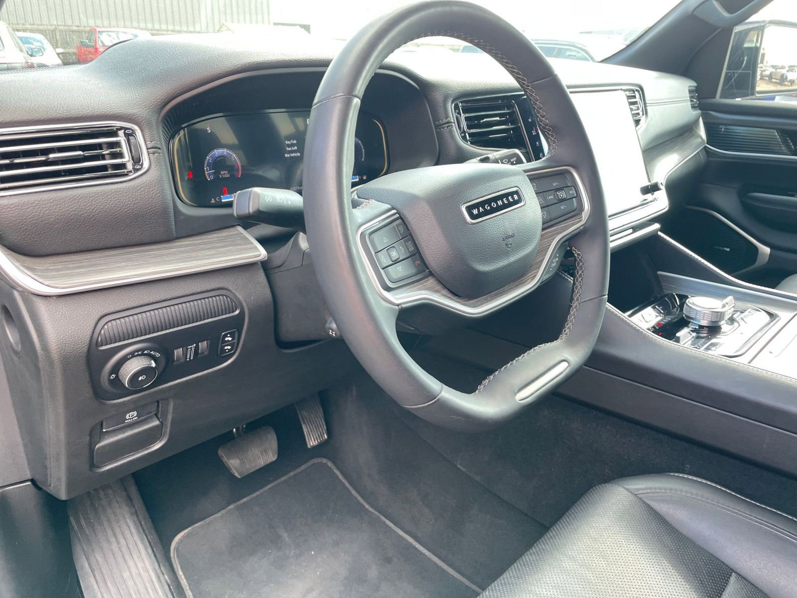 Thumbnail: 2023 Jeep Wagoneer - 35