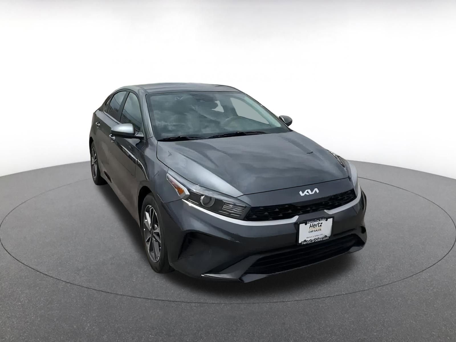 Thumbnail: 2024 Kia Forte - 3