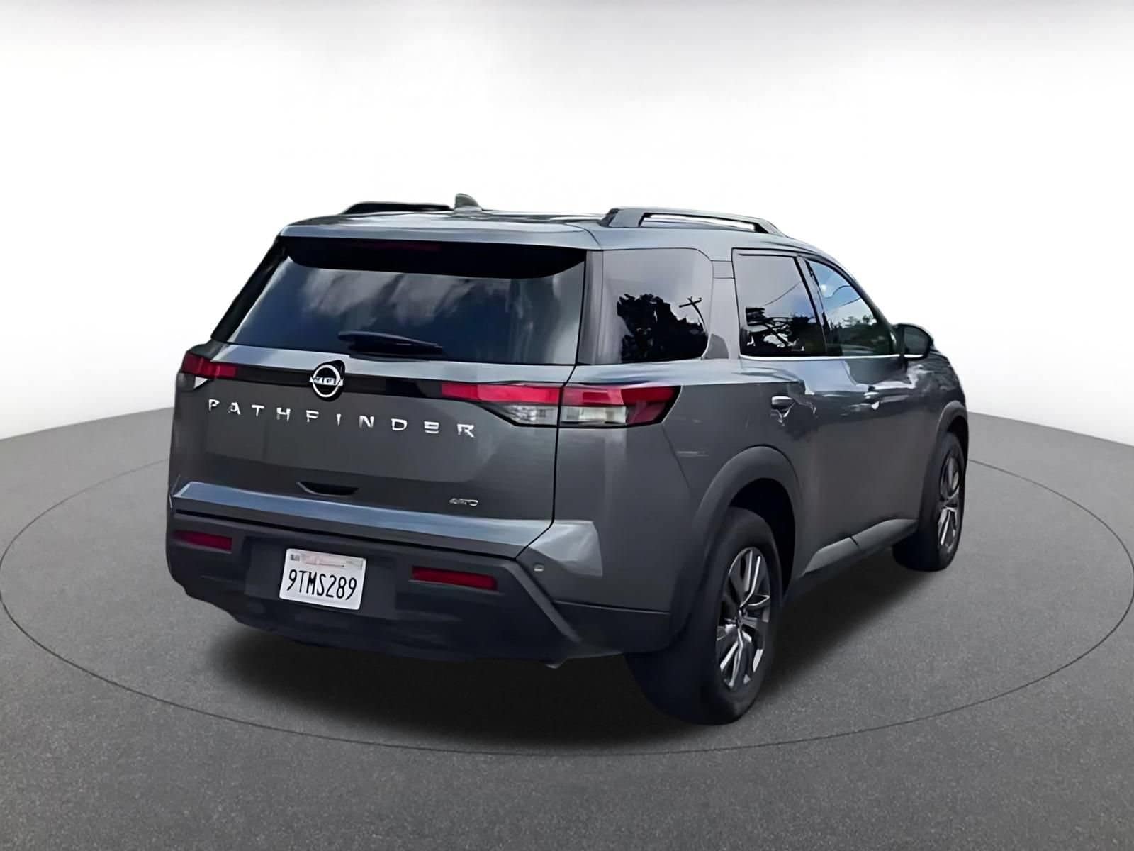Thumbnail: 2025 Nissan Pathfinder - 10