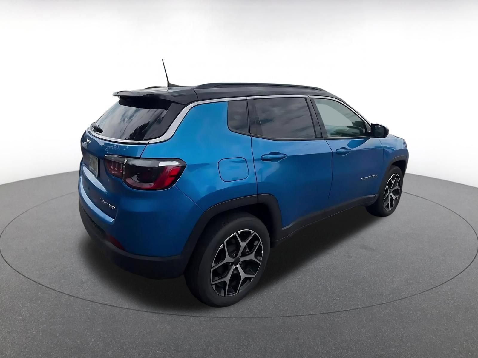 Thumbnail: 2025 Jeep Compass - 14