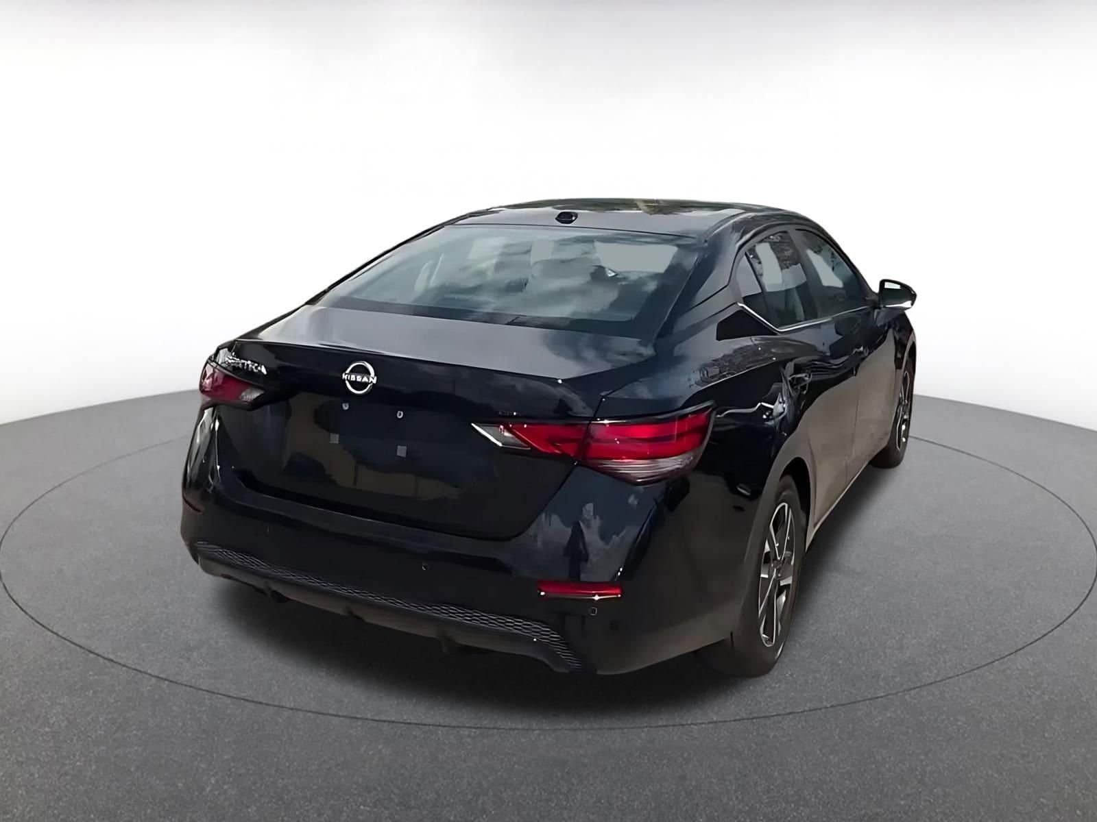 Thumbnail: 2025 Nissan Sentra - 14
