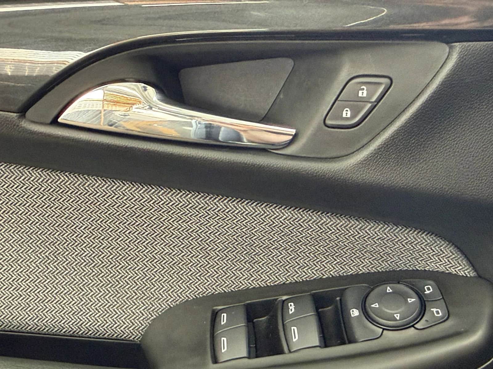 Thumbnail: 2025 Chevrolet TrailBlazer - 18