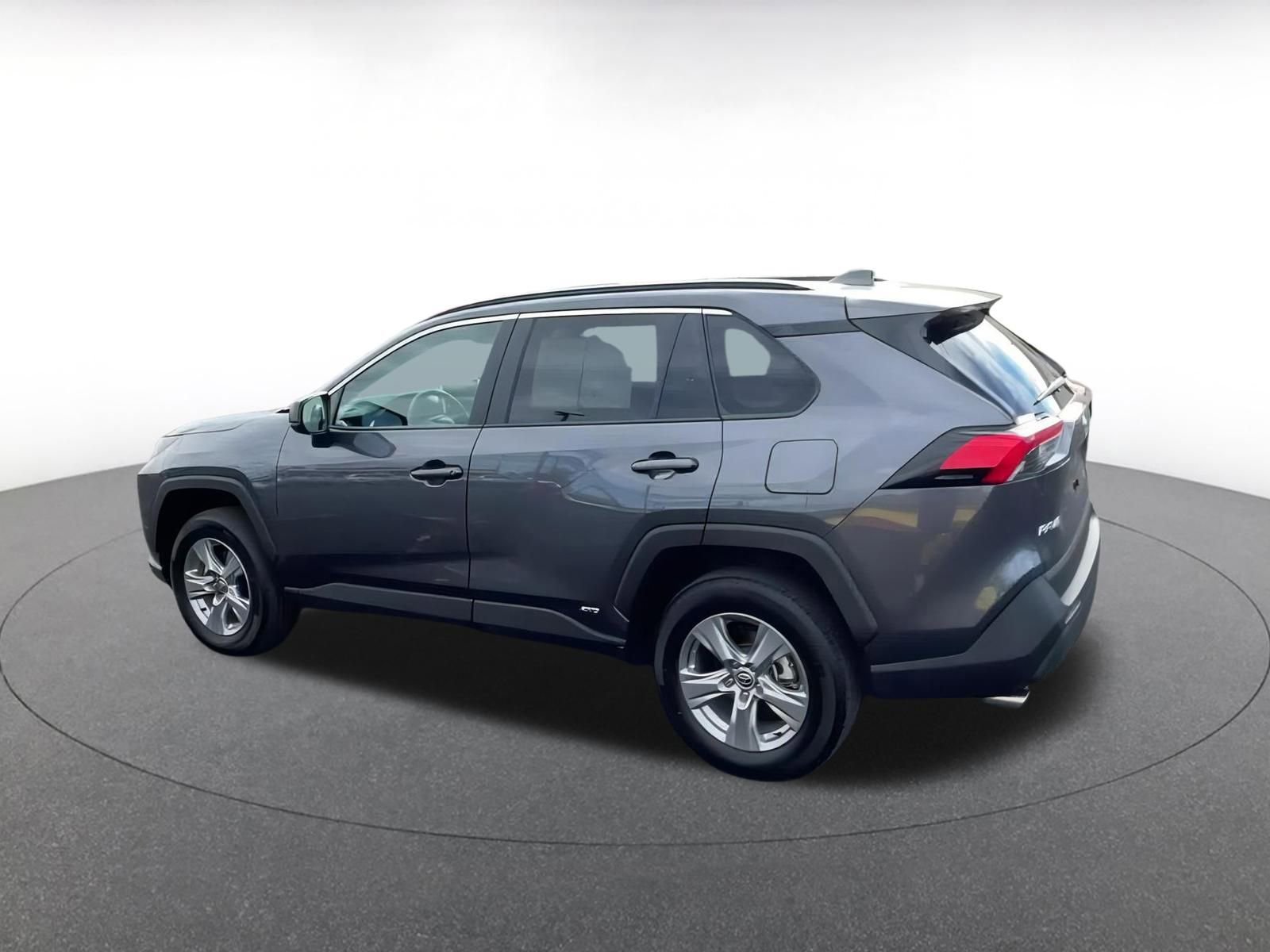 Thumbnail: 2025 Toyota RAV4 - 10