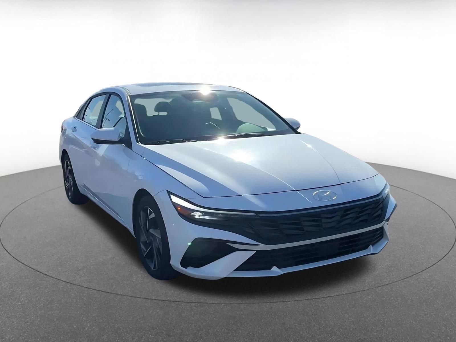 Thumbnail: 2025 Hyundai Elantra - 3