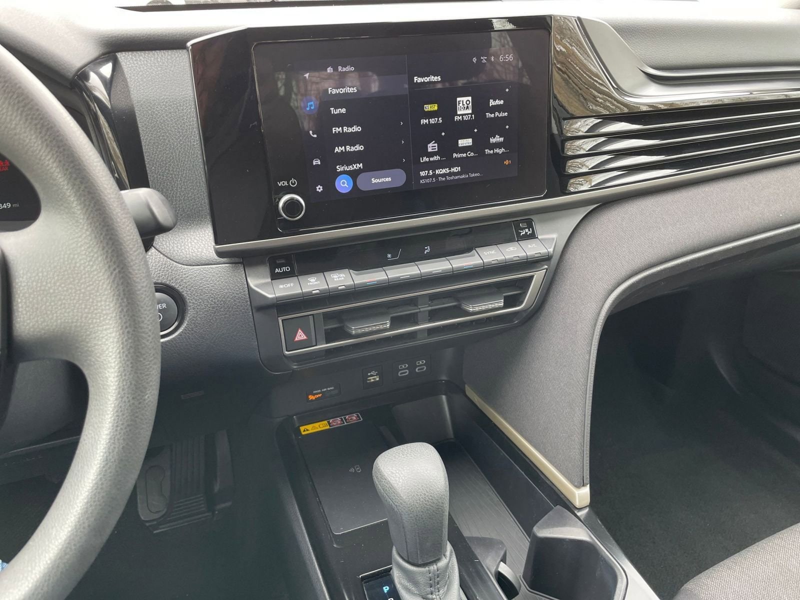 Thumbnail: 2025 Toyota Camry - 17