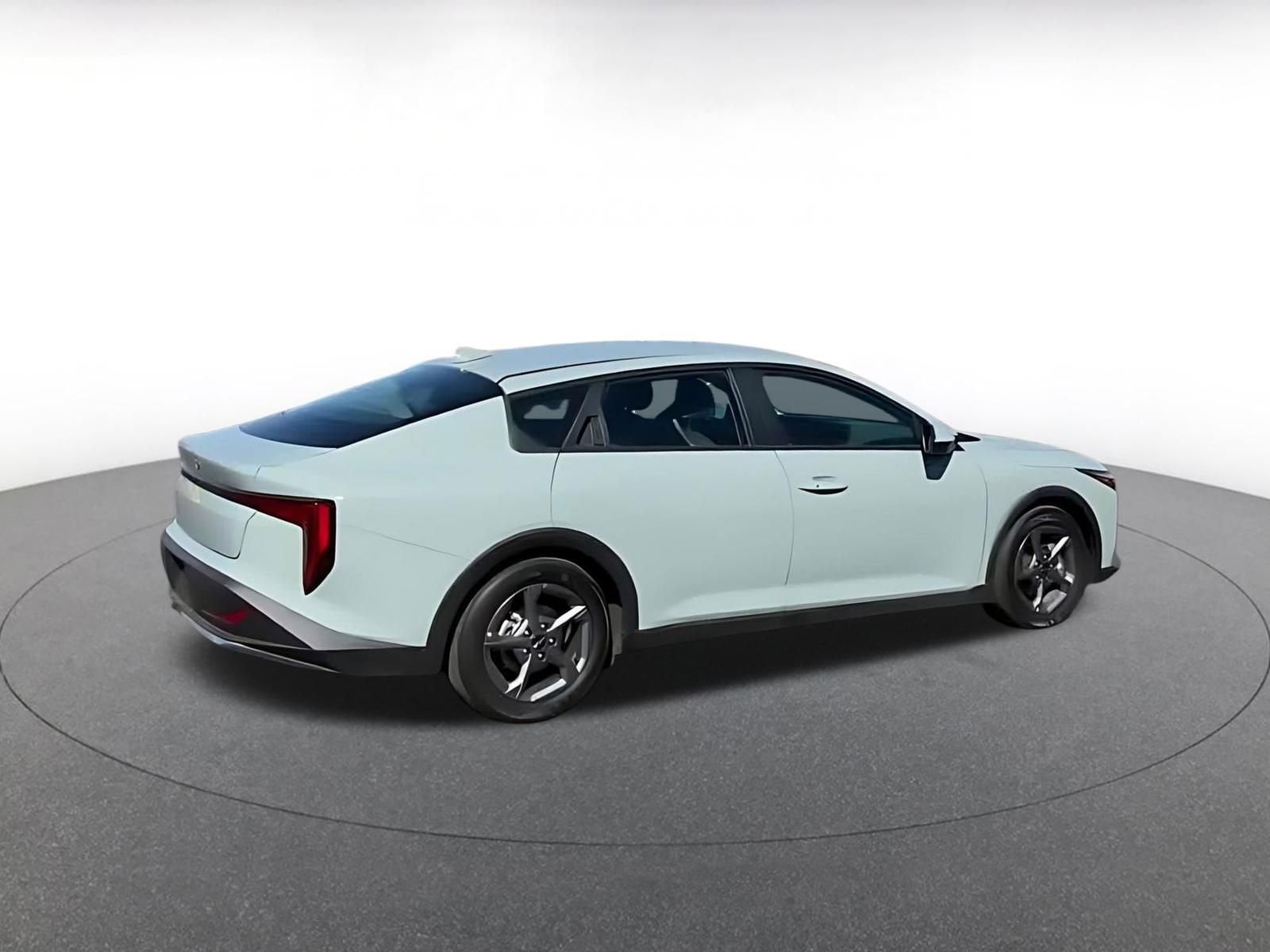 Thumbnail: 2025 Kia K4 - 10