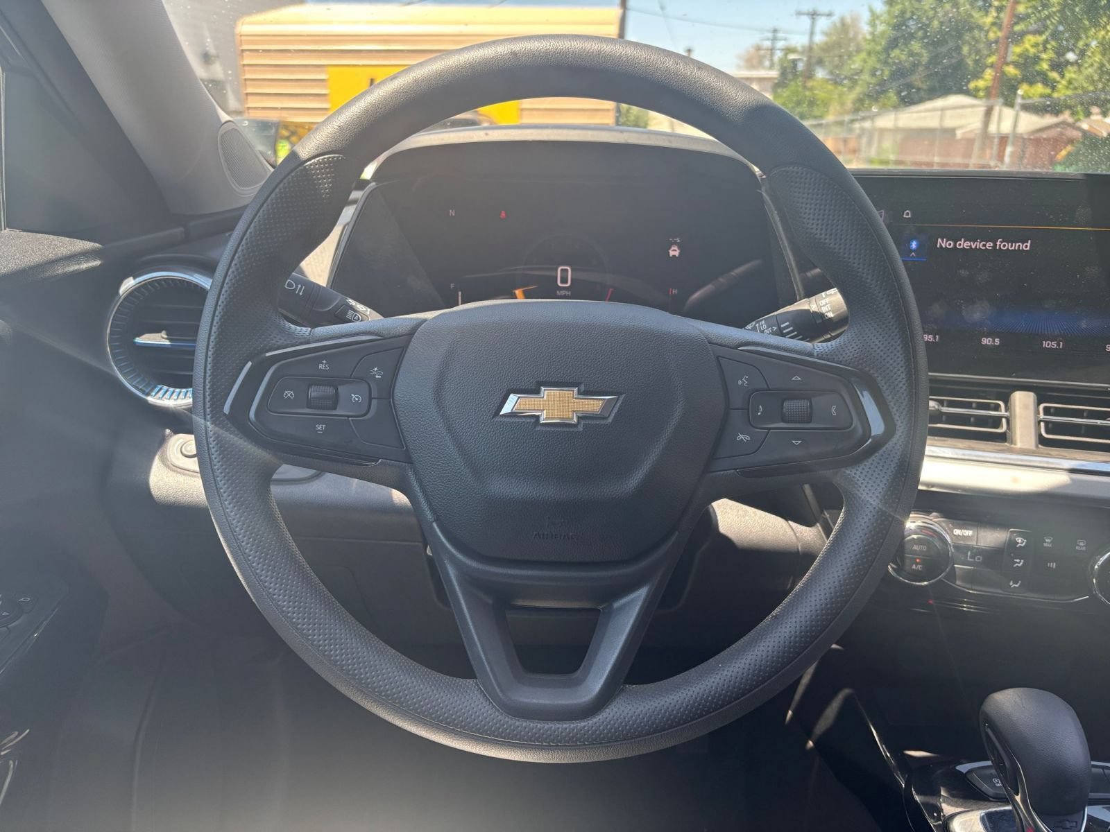 Thumbnail: 2025 Chevrolet Trax - 24