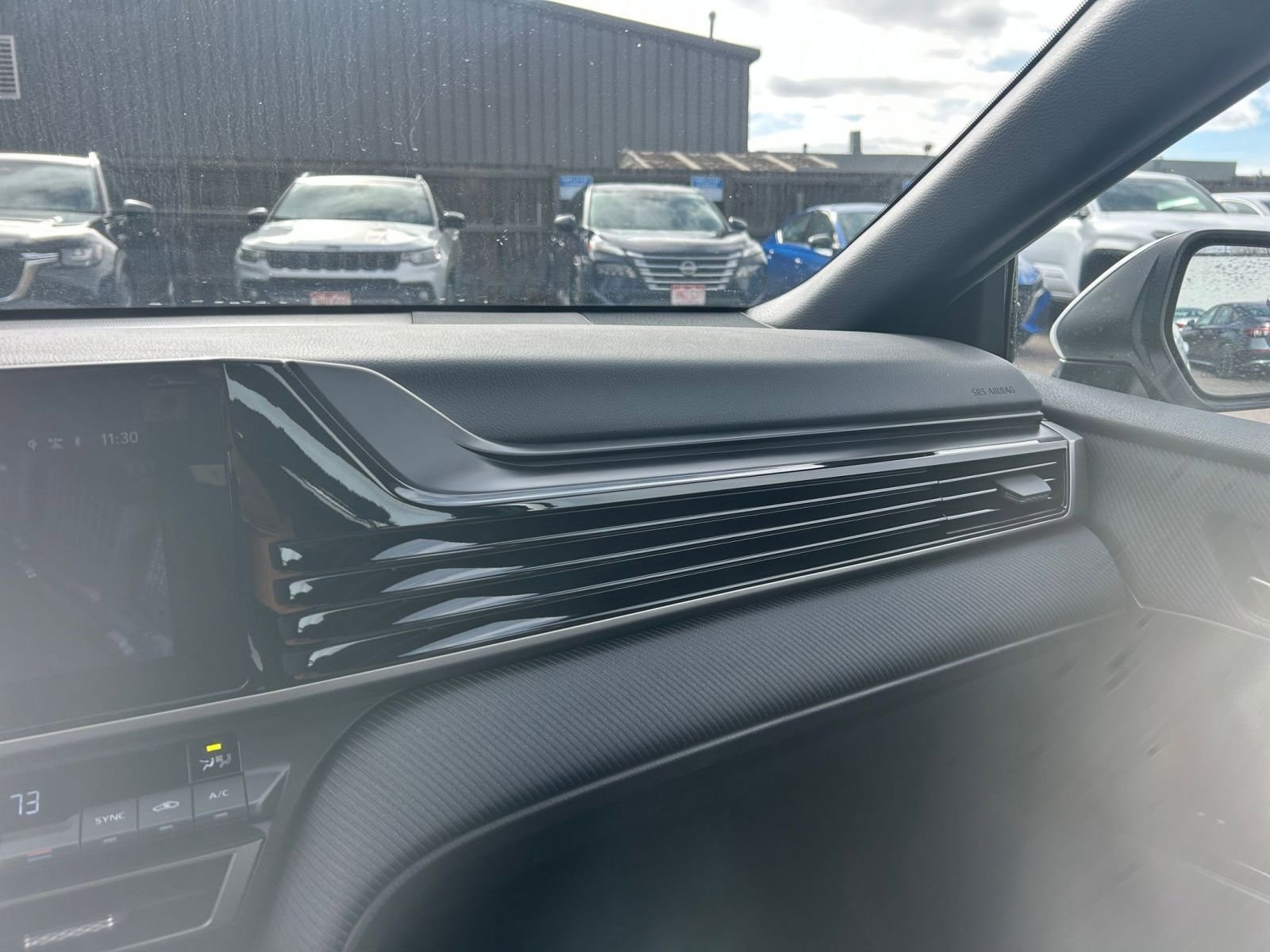 Thumbnail: 2025 Toyota Camry - 33