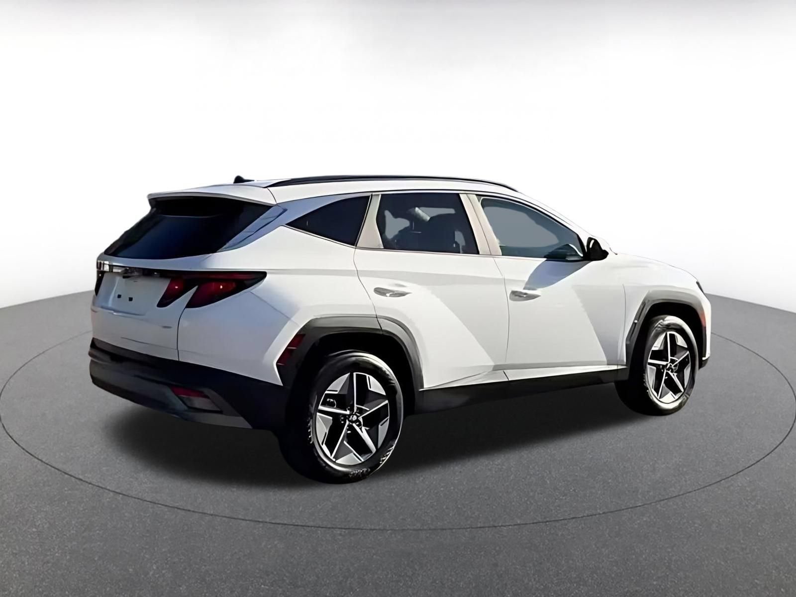 Thumbnail: 2026 Hyundai Tucson - 10