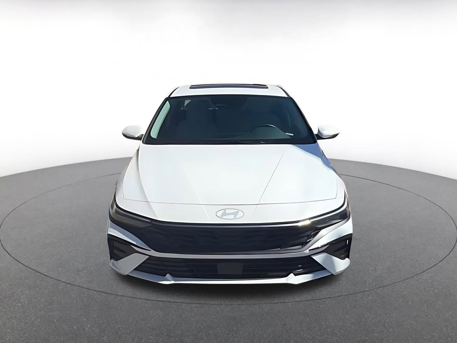 Thumbnail: 2025 Hyundai Elantra - 3