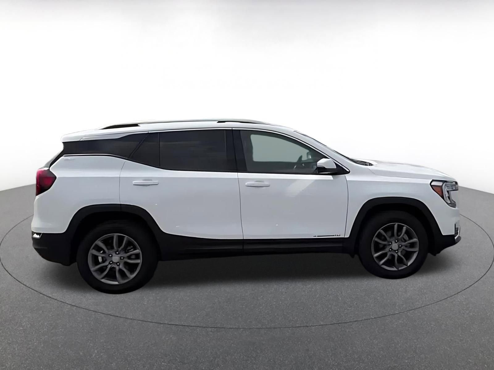 Thumbnail: 2024 GMC Terrain - 16
