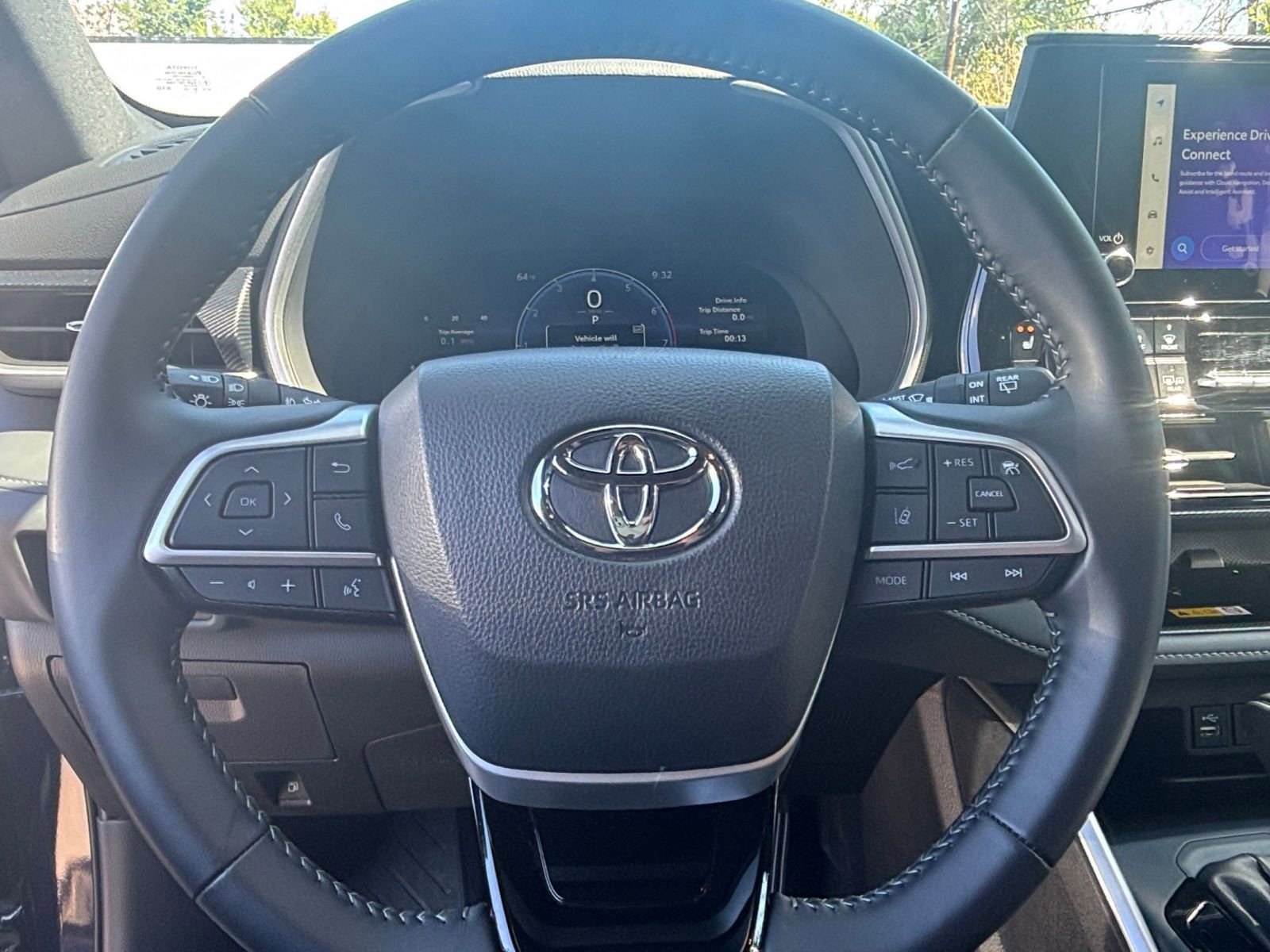 Thumbnail: 2025 Toyota Highlander - 25