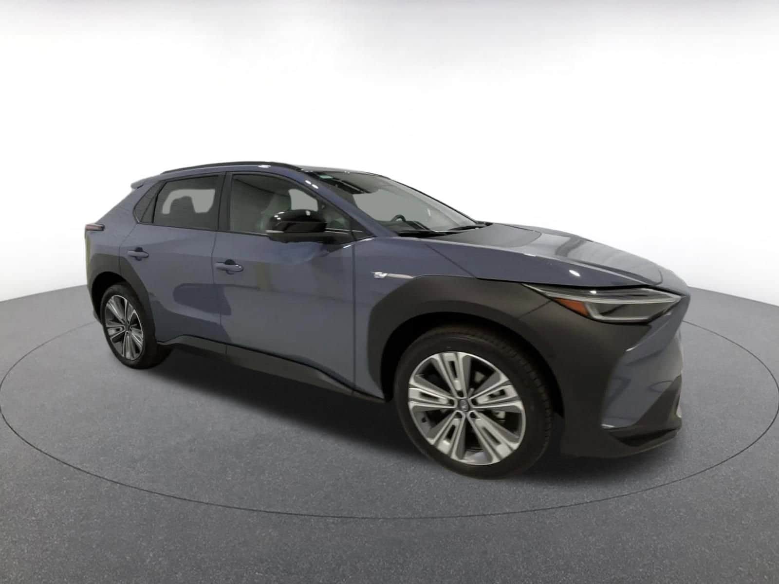 Thumbnail: 2023 Subaru Solterra - 2