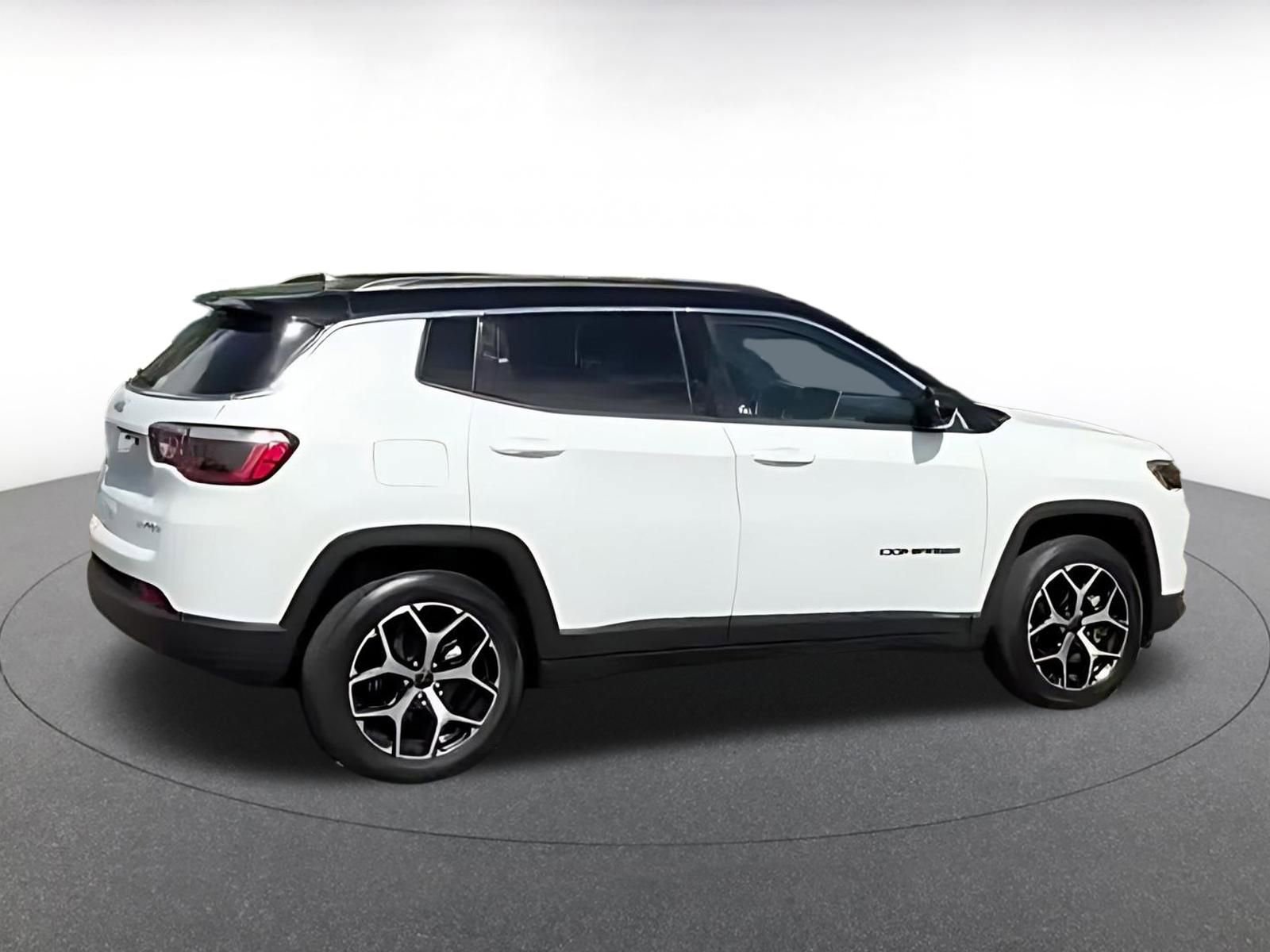 Thumbnail: 2025 Jeep Compass - 9