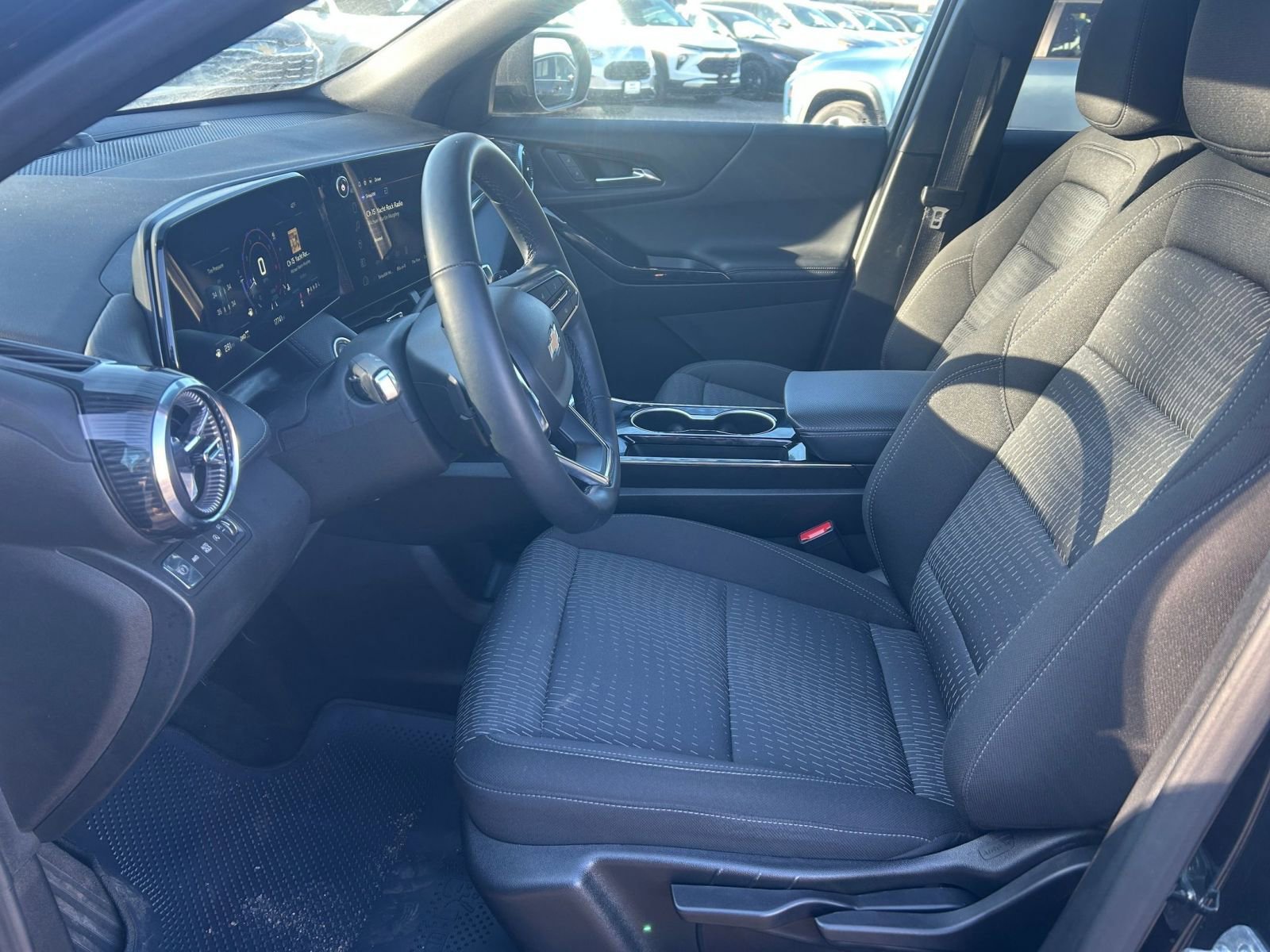 Thumbnail: 2025 Chevrolet Equinox - 28