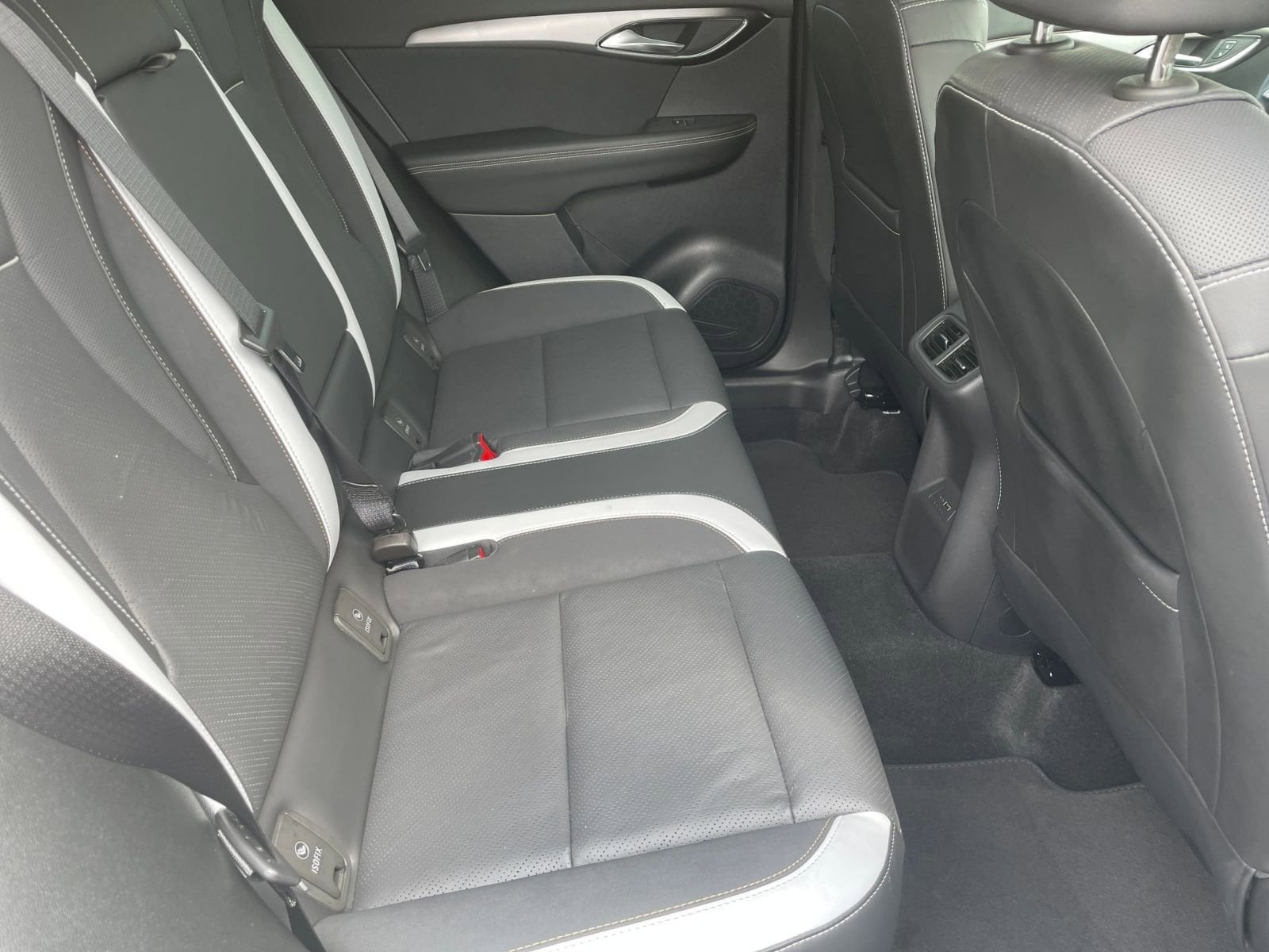 Thumbnail: 2024 Buick Envision - 25