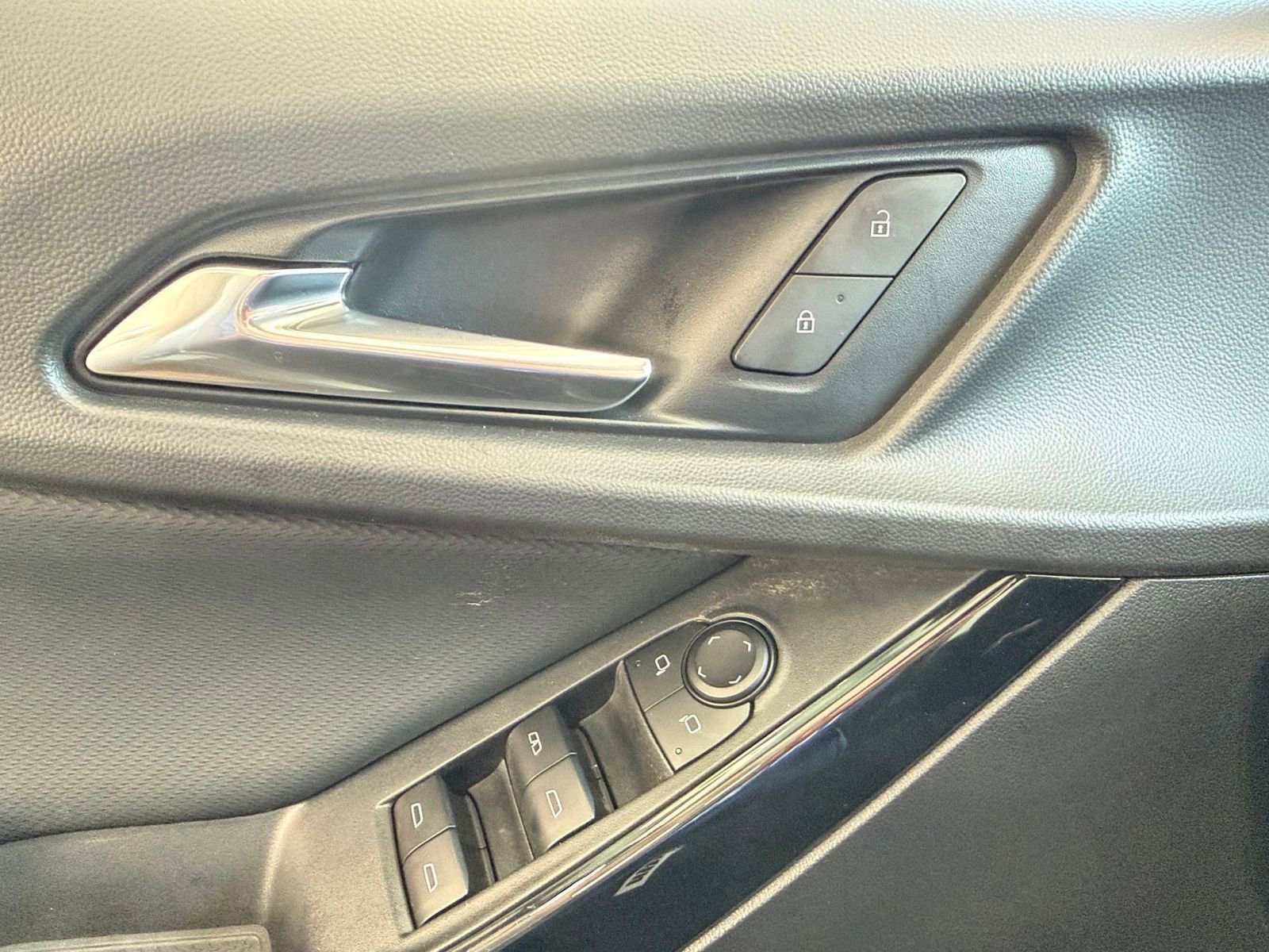 Thumbnail: 2025 Chevrolet Equinox - 18