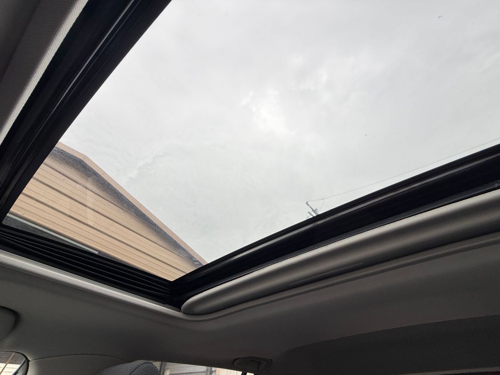 Thumbnail: 2025 Toyota RAV4 - 28