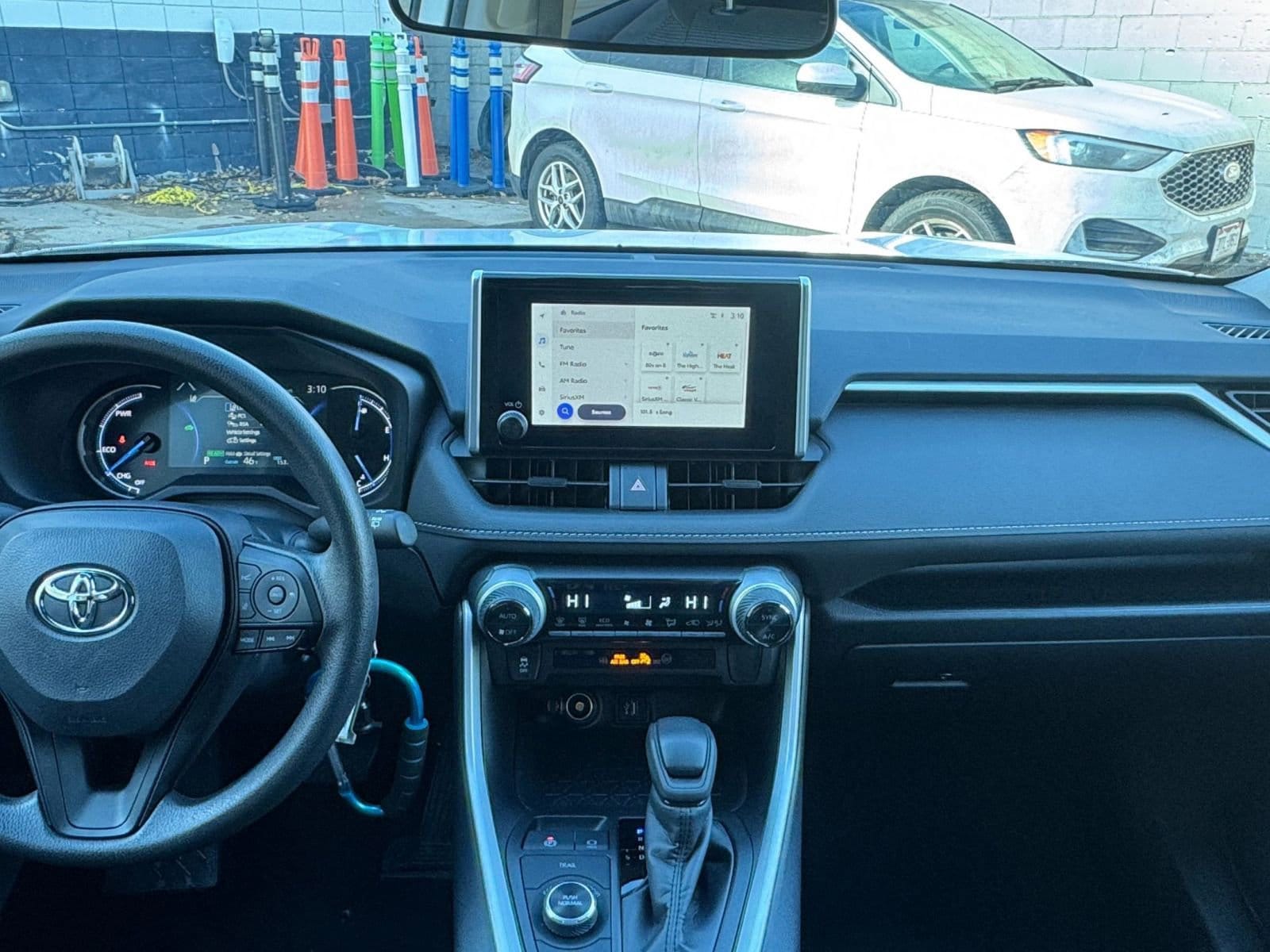 Thumbnail: 2025 Toyota RAV4 - 18