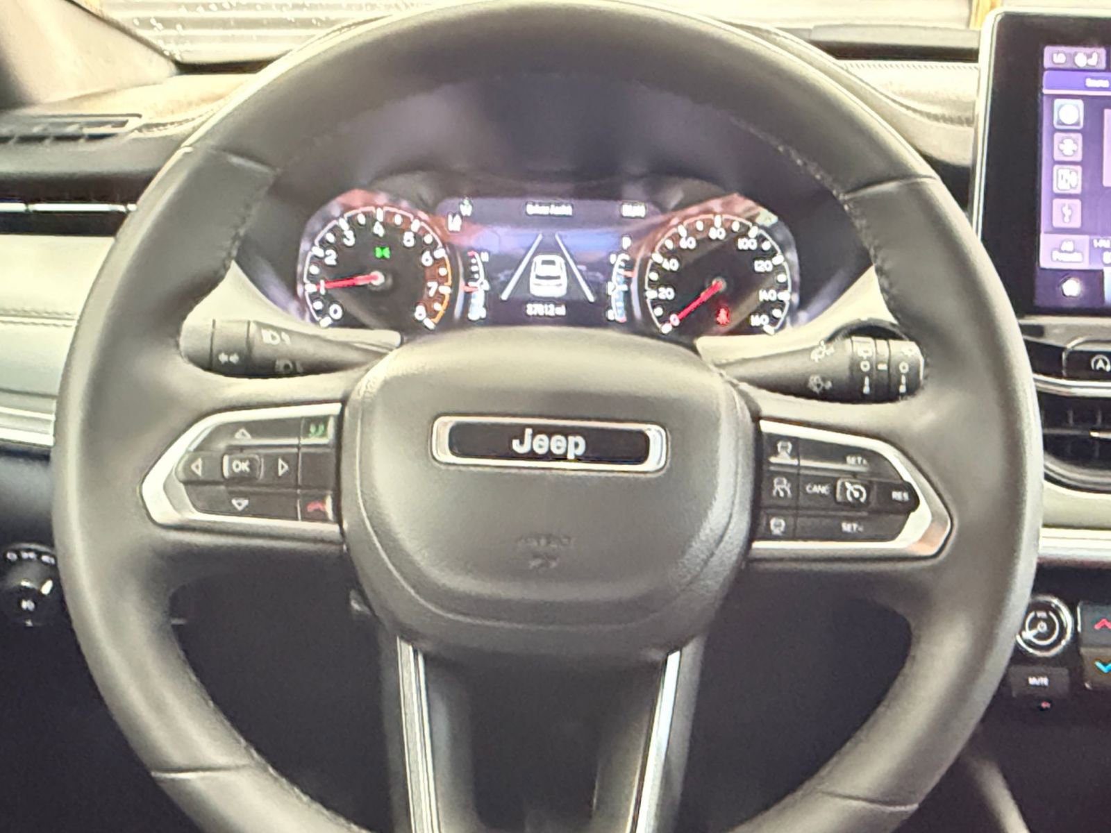 Thumbnail: 2025 Jeep Compass - 28