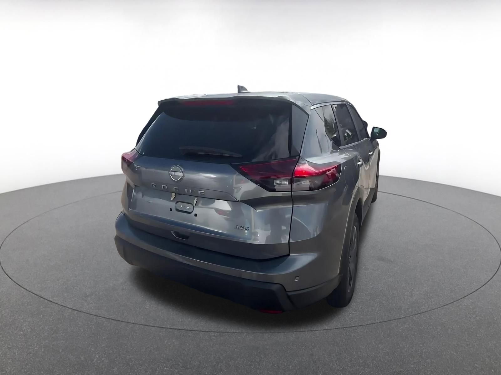 Thumbnail: 2025 Nissan Rogue - 14
