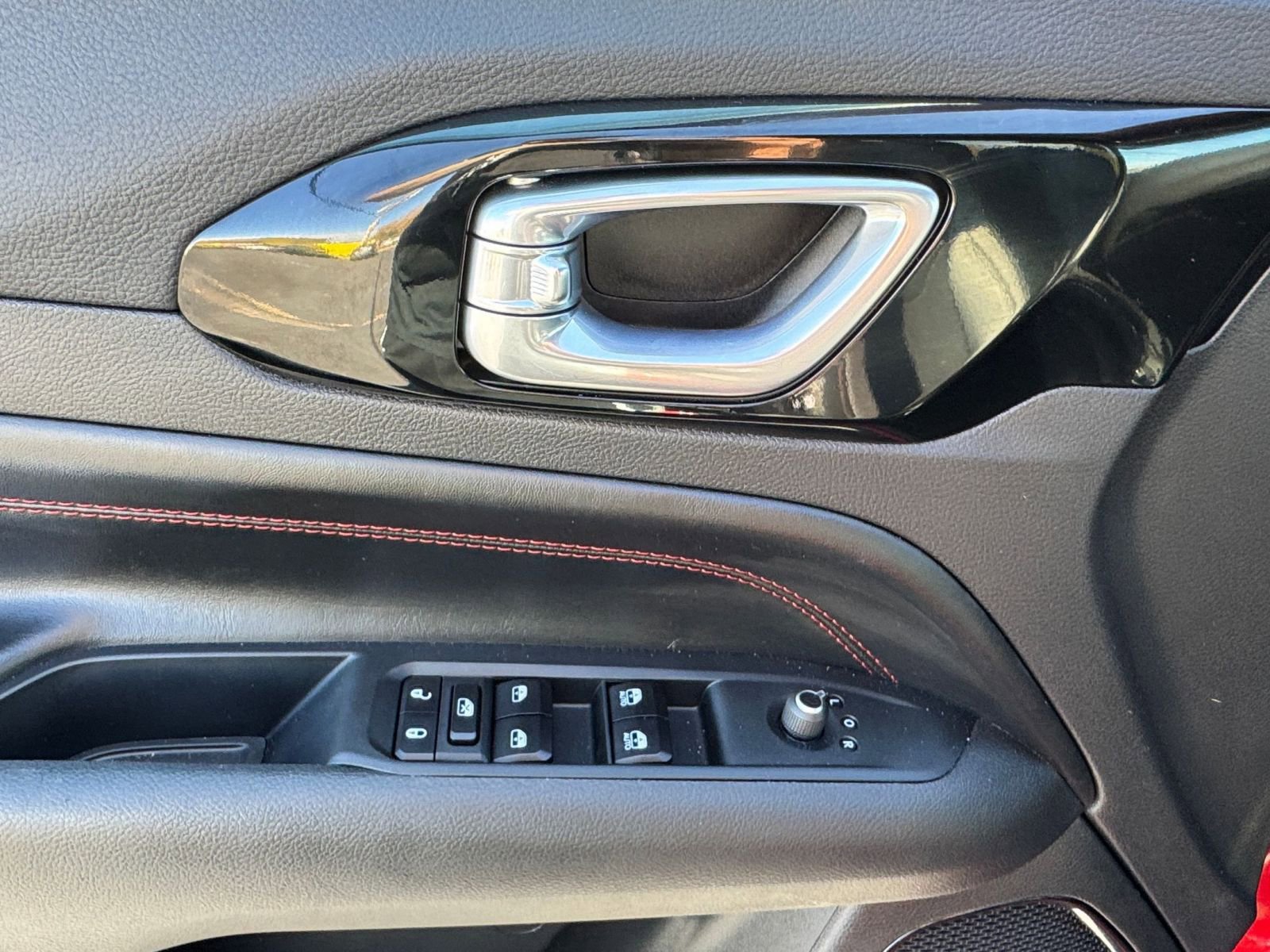 Thumbnail: 2025 Jeep Compass - 20