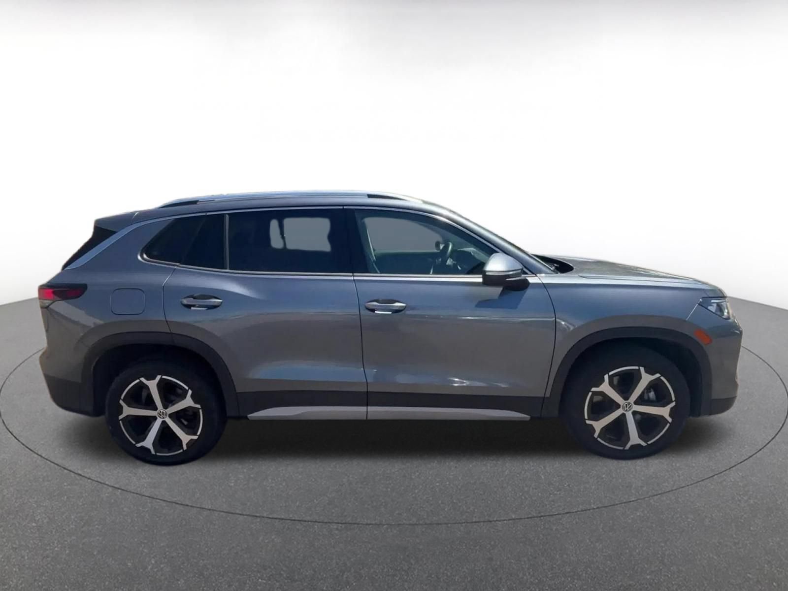 Thumbnail: 2026 Volkswagen Tiguan - 16