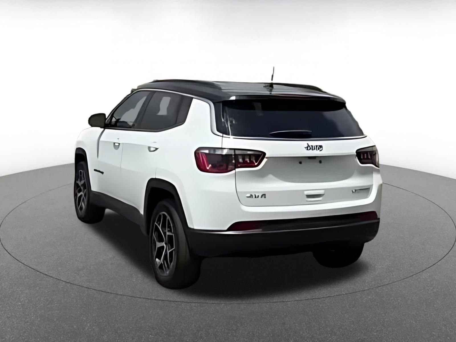 Thumbnail: 2025 Jeep Compass - 15