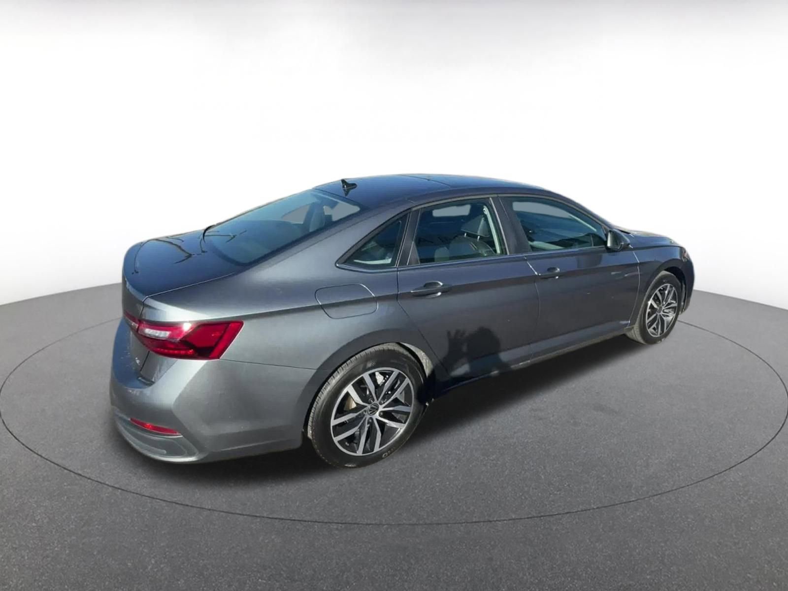 Thumbnail: 2025 Volkswagen Jetta - 12