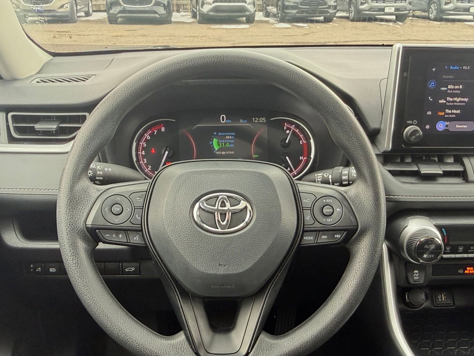 Thumbnail: 2025 Toyota RAV4 - 27