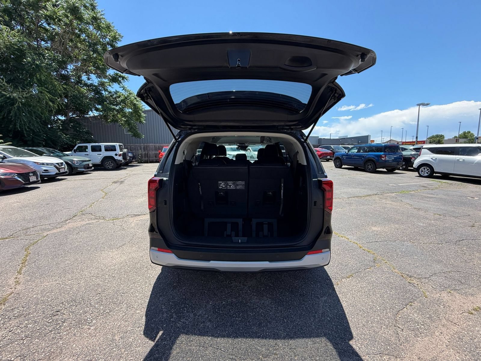 Thumbnail: 2026 Kia Carnival - 32