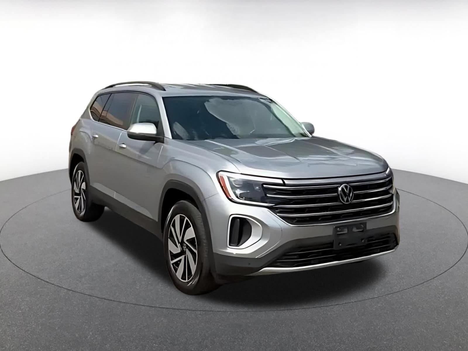 Thumbnail: 2024 Volkswagen Atlas - 3