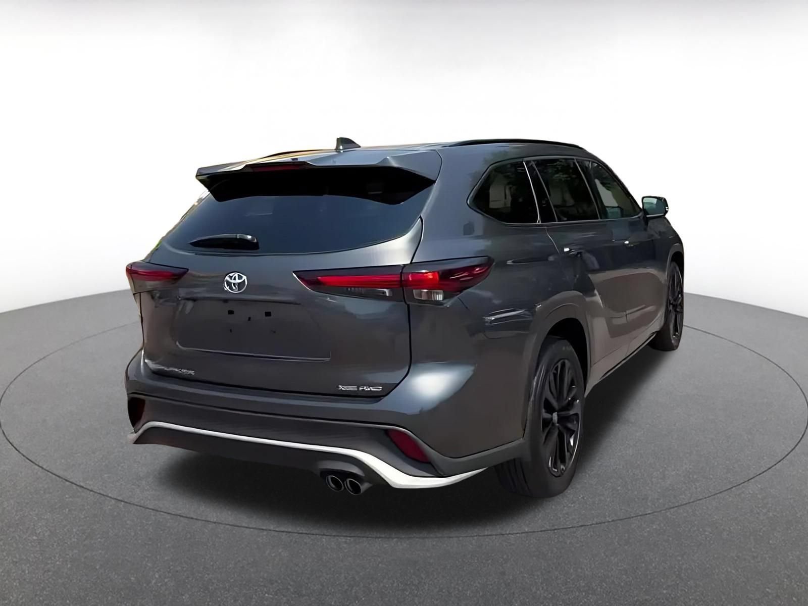 Thumbnail: 2025 Toyota Highlander - 12