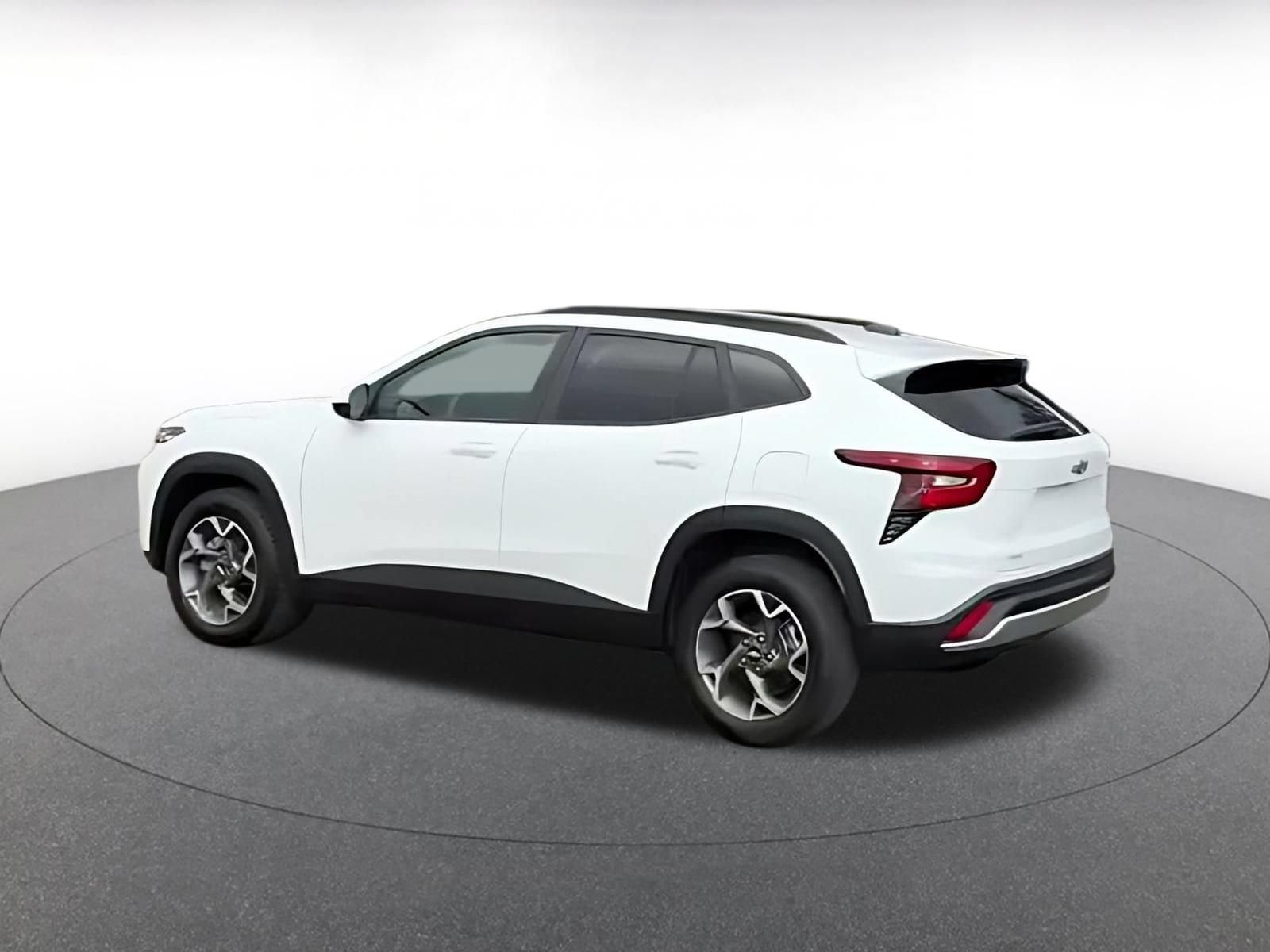 Thumbnail: 2025 Chevrolet Trax - 11