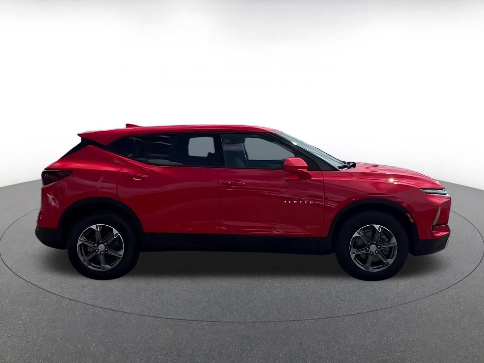Thumbnail: 2026 Chevrolet Blazer - 16