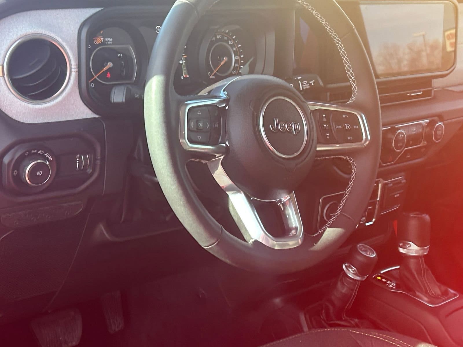 Thumbnail: 2025 Jeep Wrangler - 34