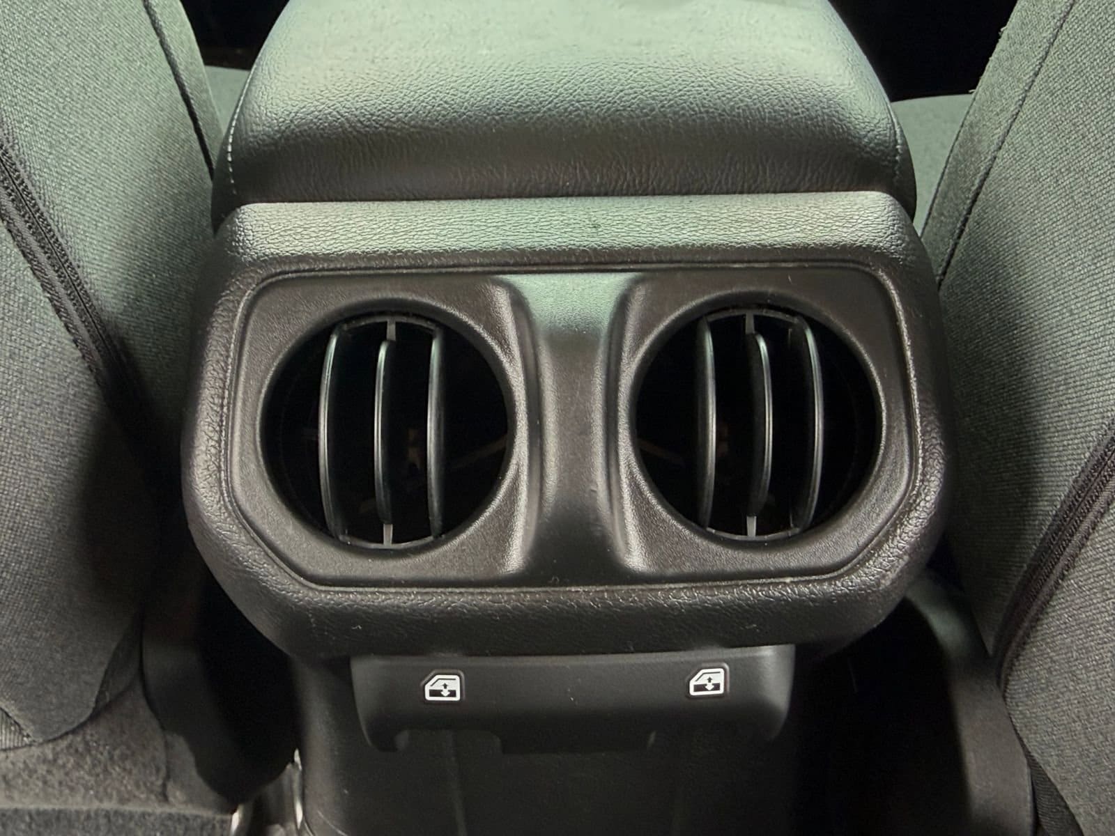Thumbnail: 2025 Jeep Wrangler - 22