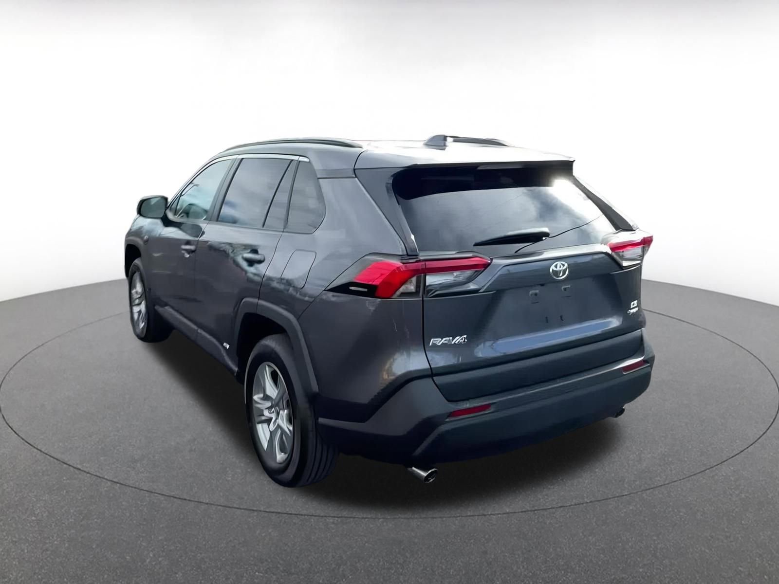 Thumbnail: 2025 Toyota RAV4 - 11