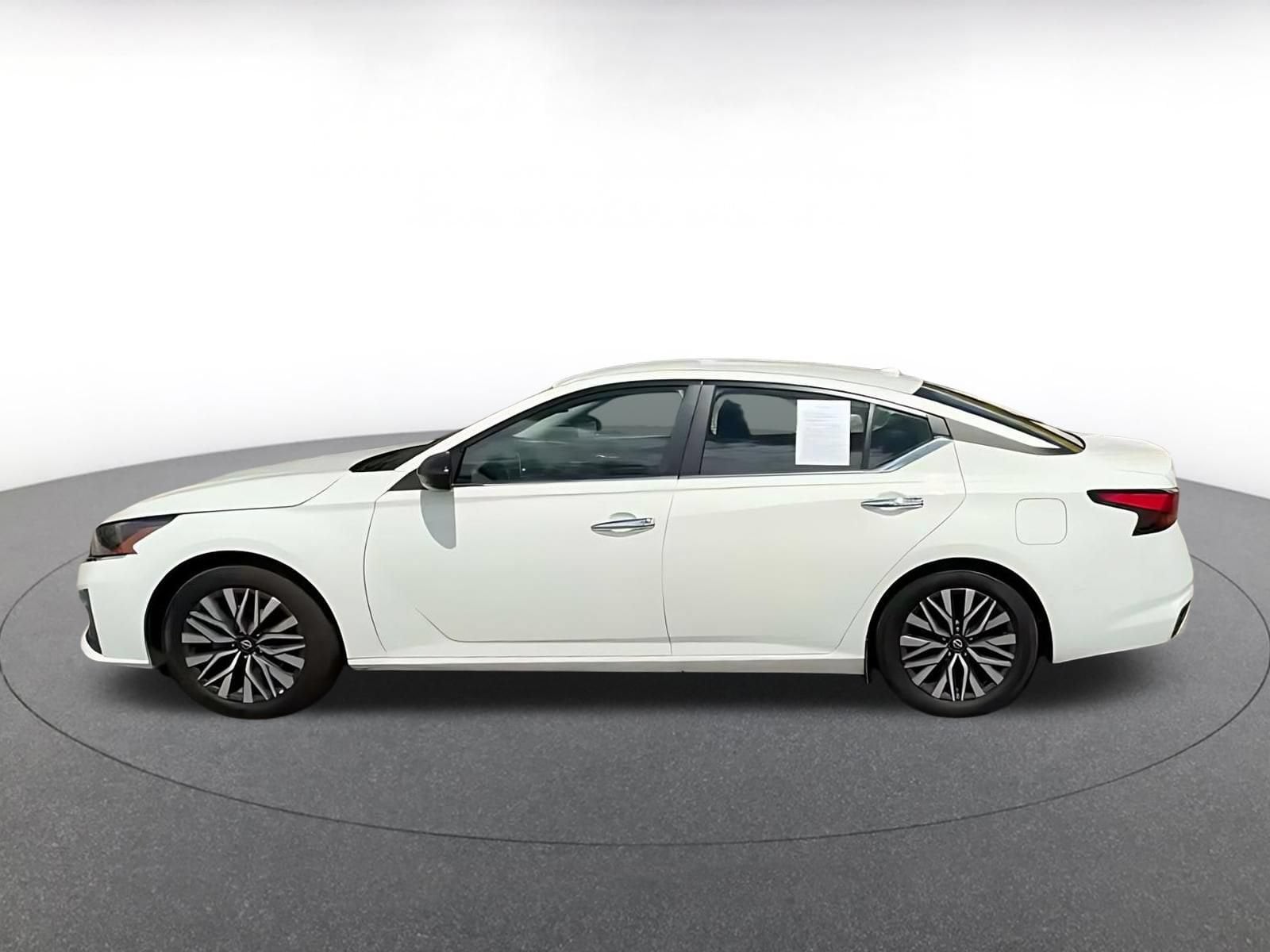 Thumbnail: 2025 Nissan Altima - 6