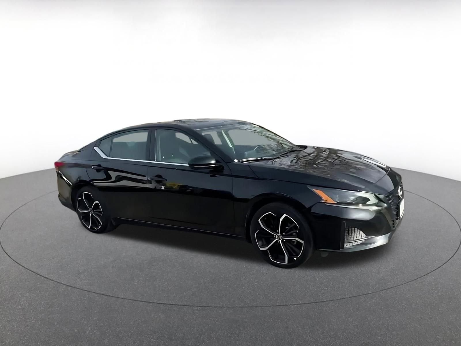 Thumbnail: 2025 Nissan Altima - 2