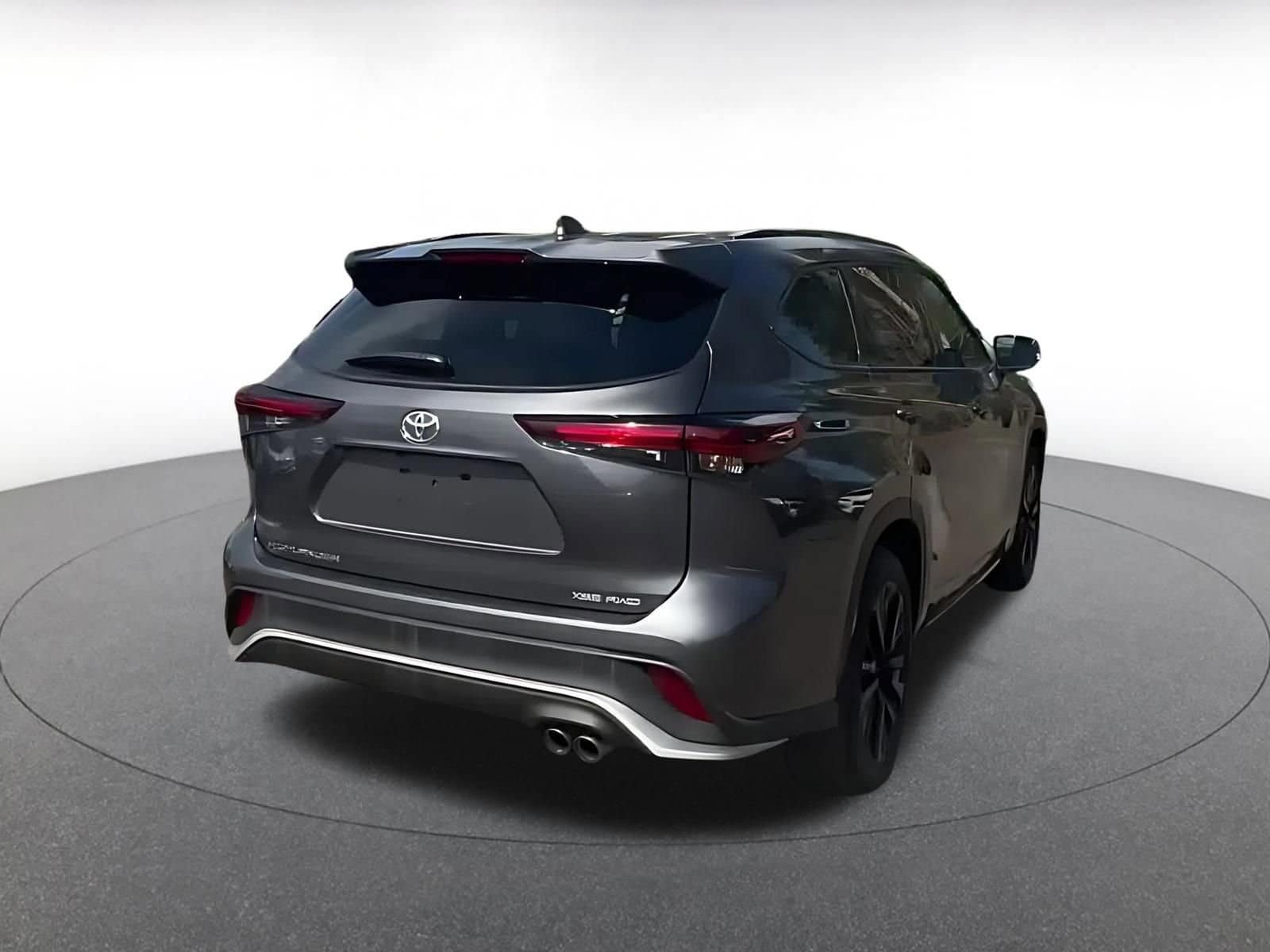 Thumbnail: 2025 Toyota Highlander - 11