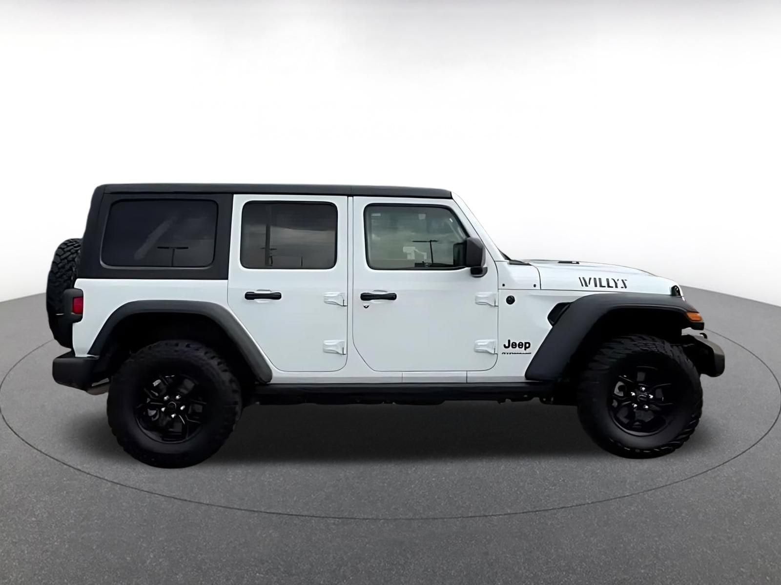 Thumbnail: 2025 Jeep Wrangler - 8
