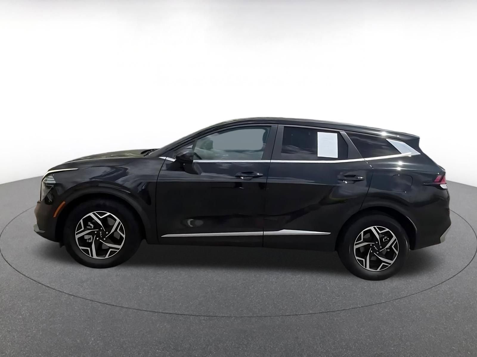 Thumbnail: 2025 Kia Sportage - 9