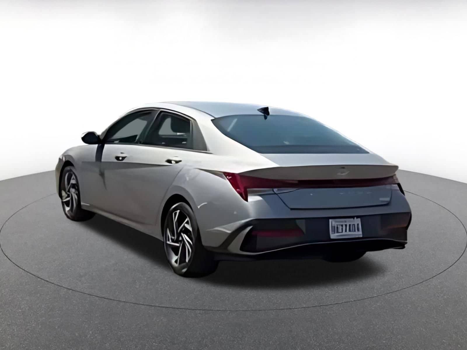 Thumbnail: 2025 Hyundai Elantra - 15