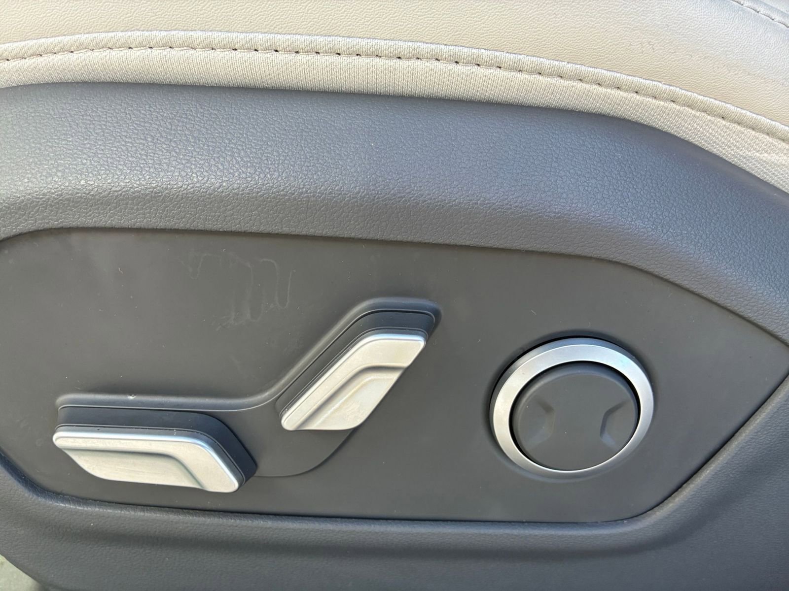 Thumbnail: 2025 Hyundai Santa Fe - 23