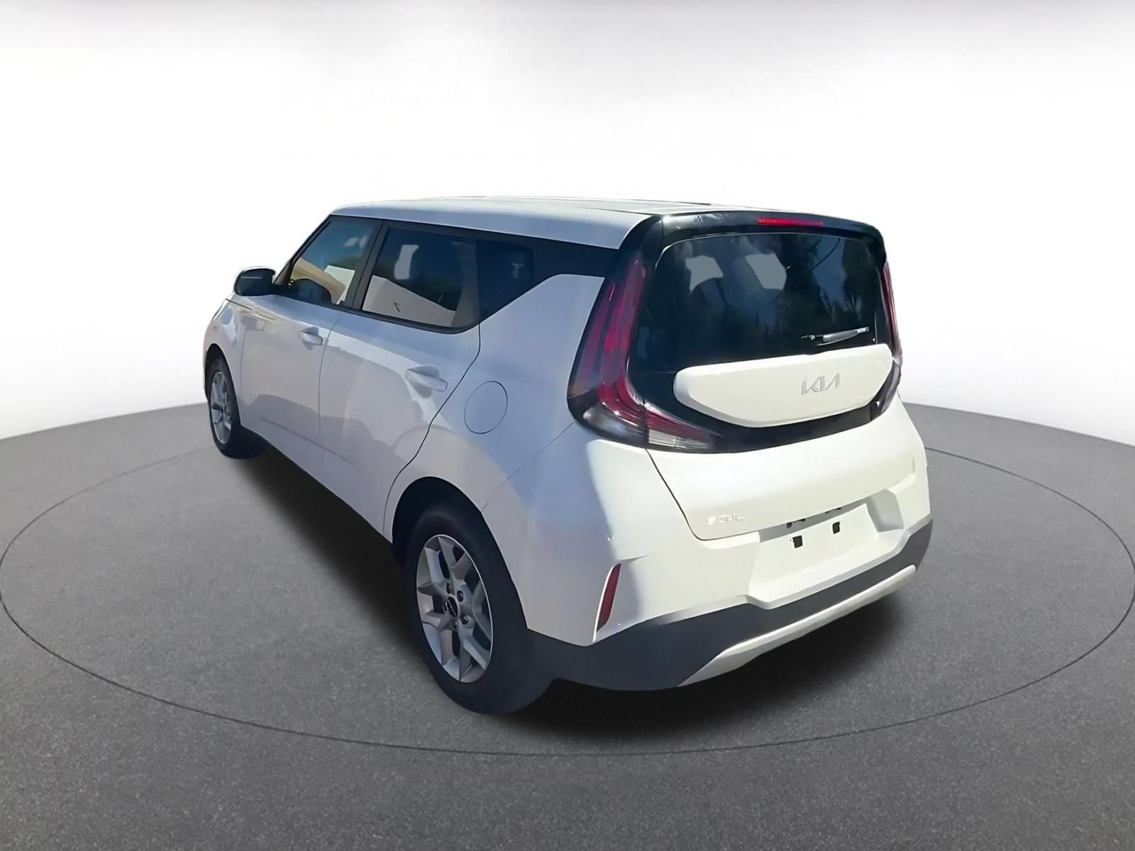 Thumbnail: 2025 Kia Soul - 10