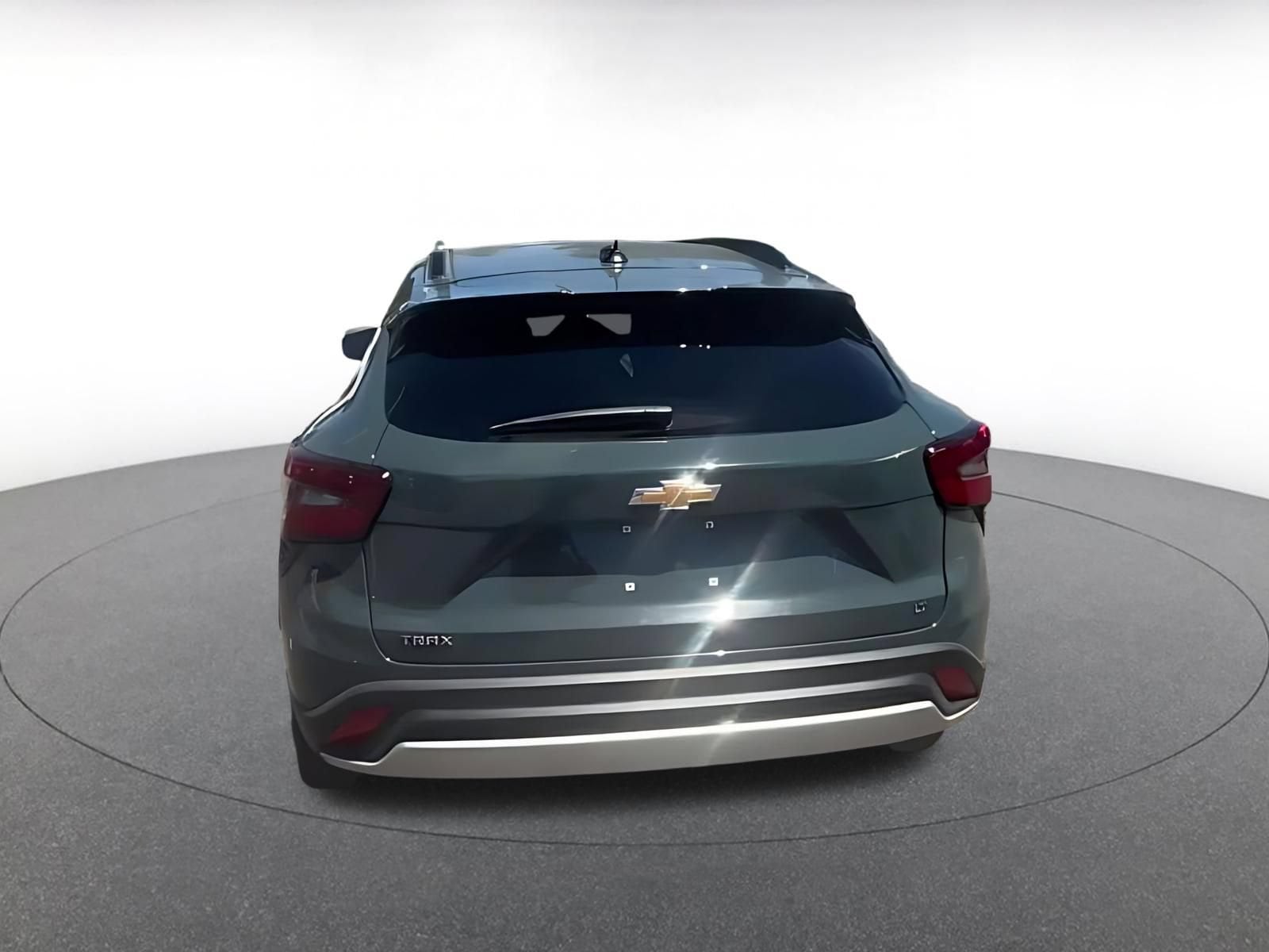 Thumbnail: 2025 Chevrolet Trax - 16